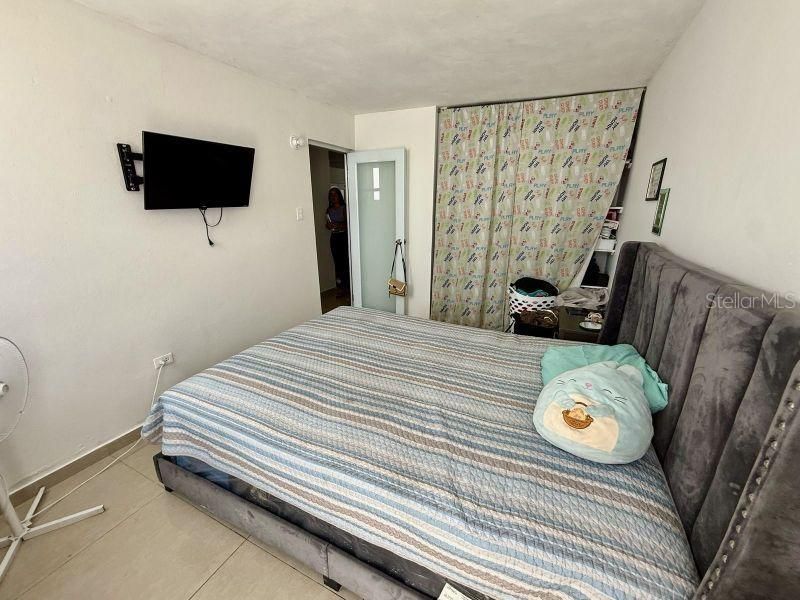 For Sale: $395,000 (5 beds, 0 baths, 1804 Square Feet)