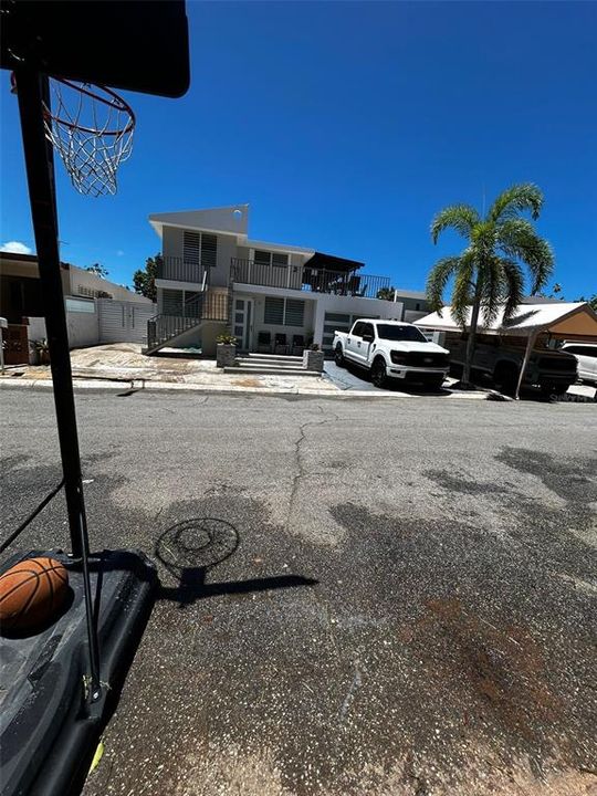 For Sale: $395,000 (5 beds, 0 baths, 1804 Square Feet)