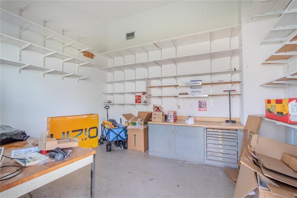 На продажу: $259,900 (3 спален, 2 ванн, 1818 Квадратных фут)