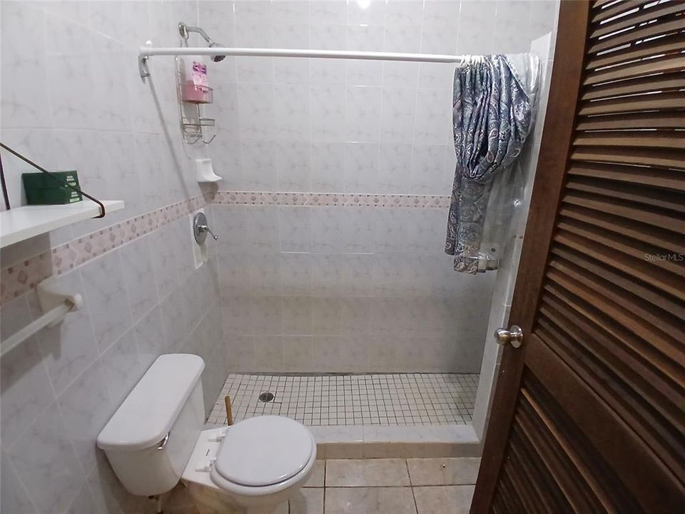 En Venta: $339,000 (6 camas, 0 baños, 2674 Pies cuadrados)