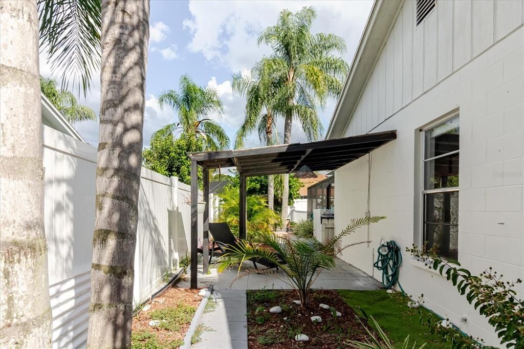 Activo con contrato: $449,999 (3 camas, 2 baños, 1790 Pies cuadrados)