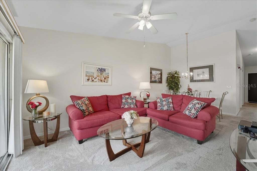 Active With Contract: $215,000 (3 beds, 2 baths, 1222 Square Feet)