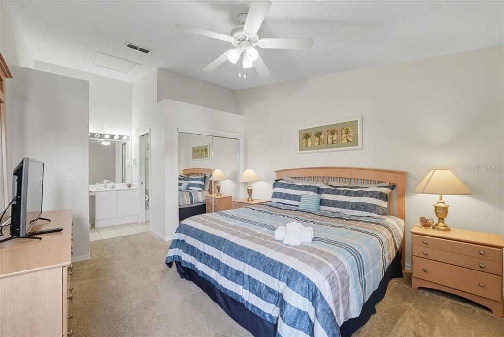 Active With Contract: $215,000 (3 beds, 2 baths, 1222 Square Feet)