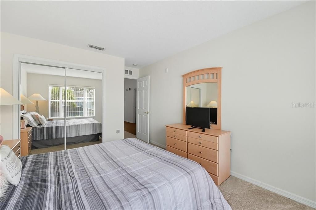 Active With Contract: $215,000 (3 beds, 2 baths, 1222 Square Feet)