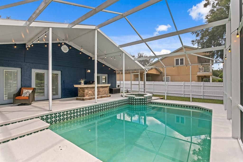 For Sale: $790,000 (4 beds, 2 baths, 2286 Square Feet)