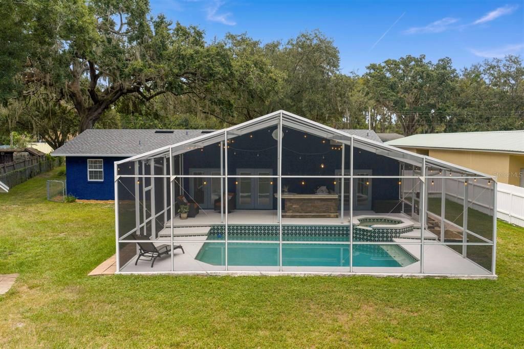 For Sale: $790,000 (4 beds, 2 baths, 2286 Square Feet)