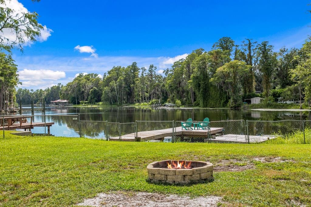 For Sale: $790,000 (4 beds, 2 baths, 2286 Square Feet)