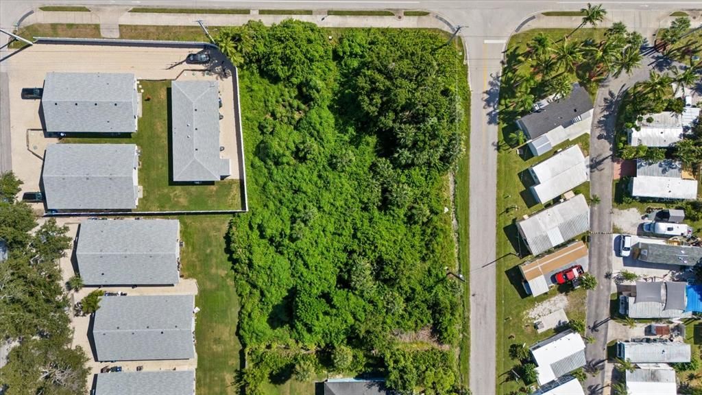 En Venta: $260,000 (0.50 acres)