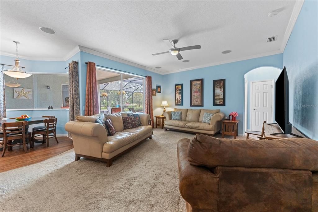 На продажу: $699,000 (5 спален, 4 ванн, 3139 Квадратных фут)