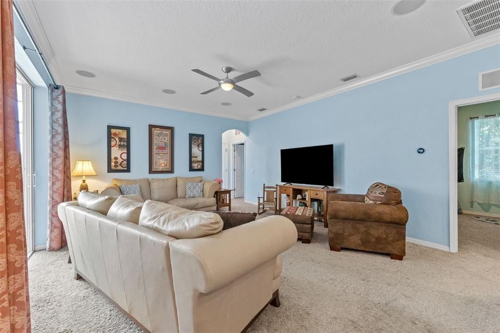 На продажу: $699,000 (5 спален, 4 ванн, 3139 Квадратных фут)