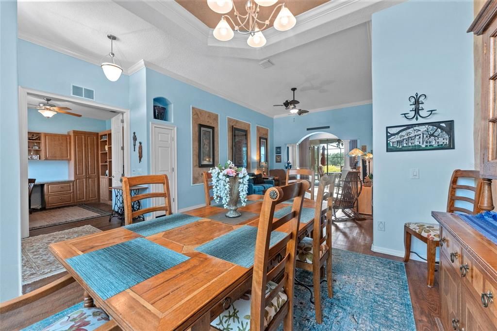 На продажу: $699,000 (5 спален, 4 ванн, 3139 Квадратных фут)