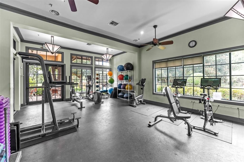 На продажу: $699,000 (5 спален, 4 ванн, 3139 Квадратных фут)