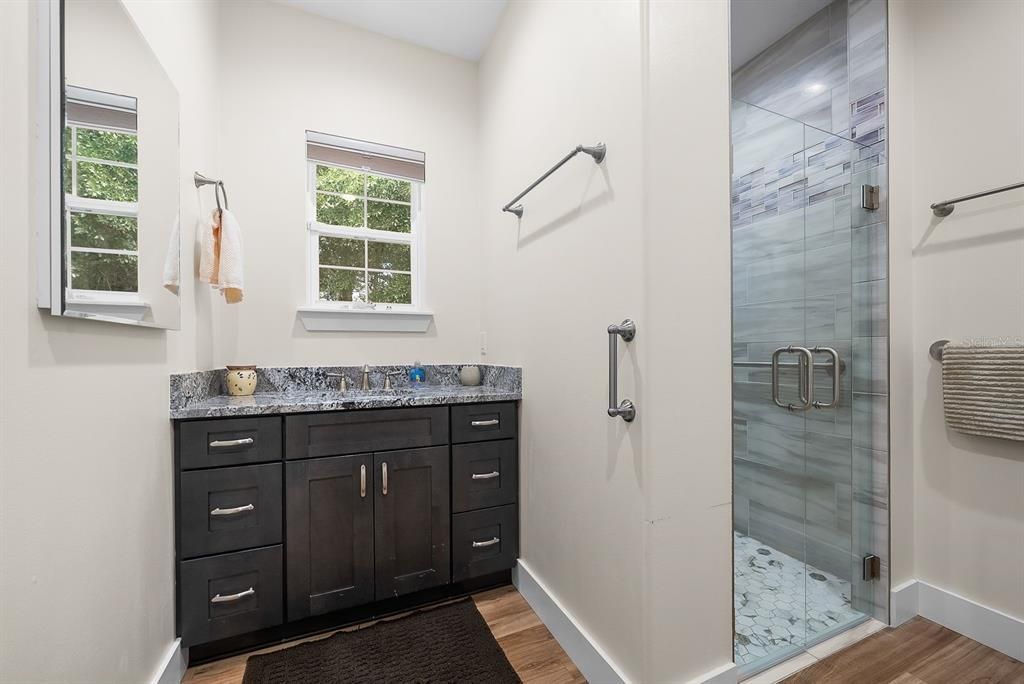 На продажу: $899,000 (3 спален, 2 ванн, 2196 Квадратных фут)