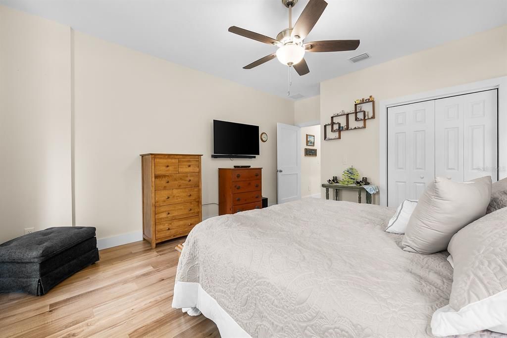 На продажу: $899,000 (3 спален, 2 ванн, 2196 Квадратных фут)