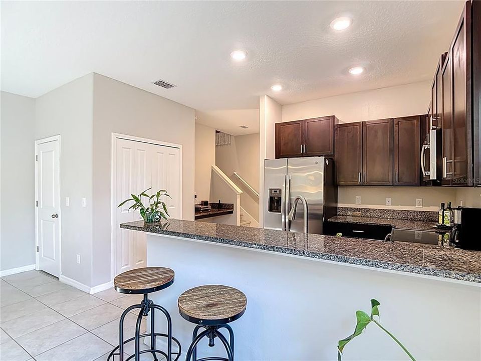 出租: $2,150 (3 贝兹, 2 浴室, 1787 平方英尺)