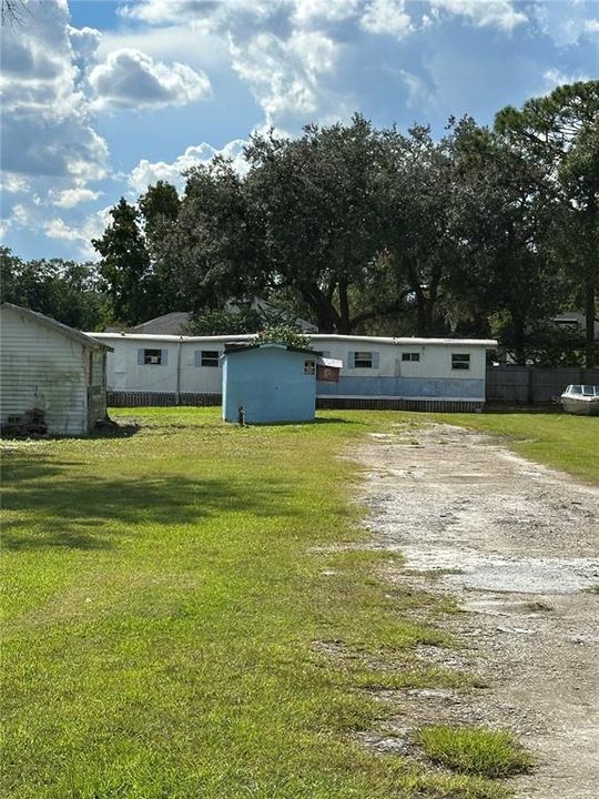 For Sale: $200,000 (4 beds, 2 baths, 840 Square Feet)