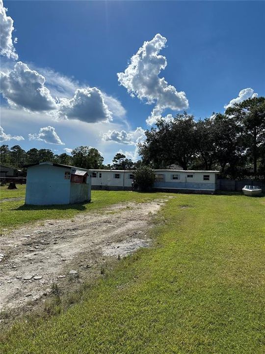 For Sale: $200,000 (4 beds, 2 baths, 840 Square Feet)