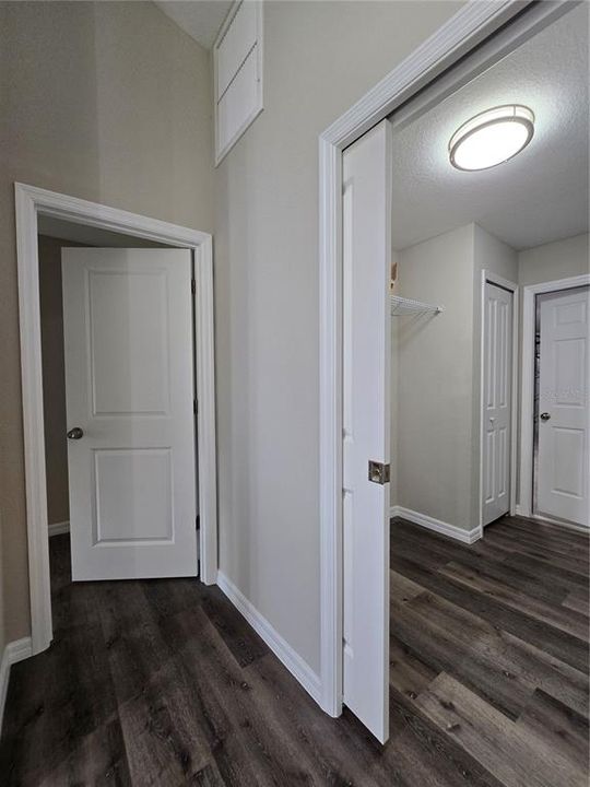 Active With Contract: $255,000 (3 beds, 2 baths, 1380 Square Feet)