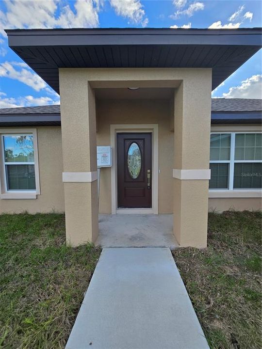 Active With Contract: $255,000 (3 beds, 2 baths, 1380 Square Feet)