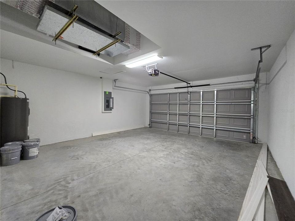 Active With Contract: $255,000 (3 beds, 2 baths, 1380 Square Feet)