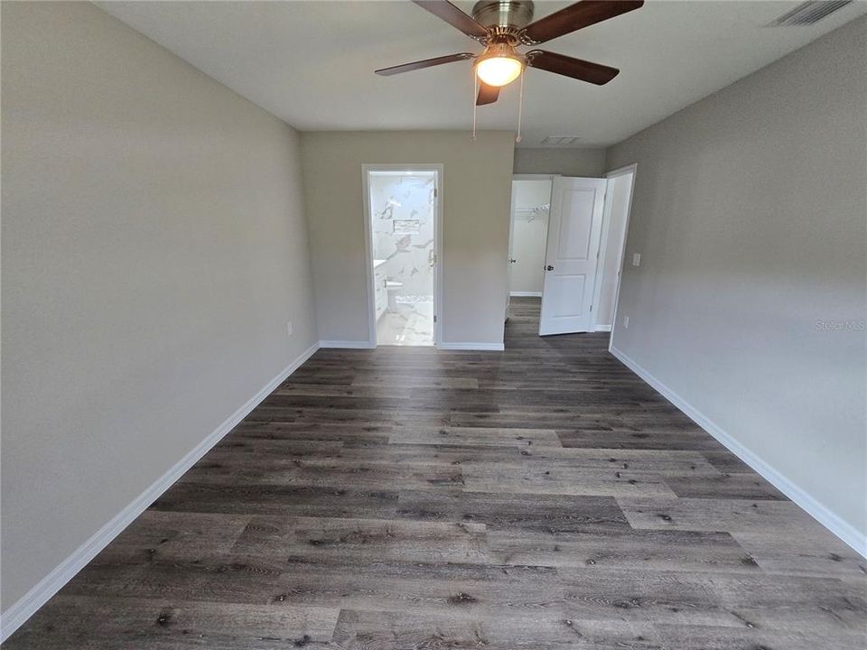 Active With Contract: $255,000 (3 beds, 2 baths, 1380 Square Feet)