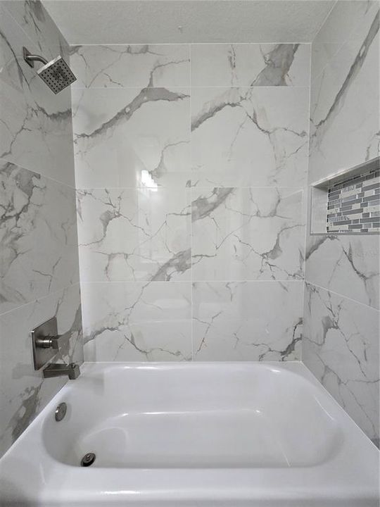 Active With Contract: $255,000 (3 beds, 2 baths, 1380 Square Feet)