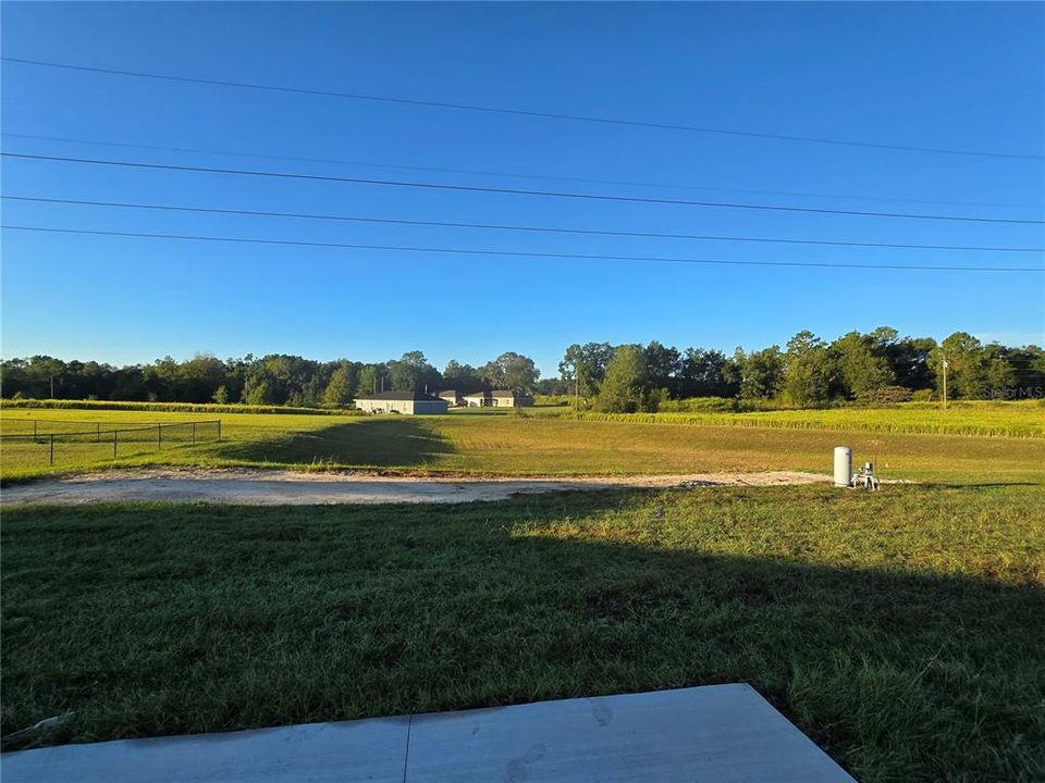 Active With Contract: $255,000 (3 beds, 2 baths, 1380 Square Feet)