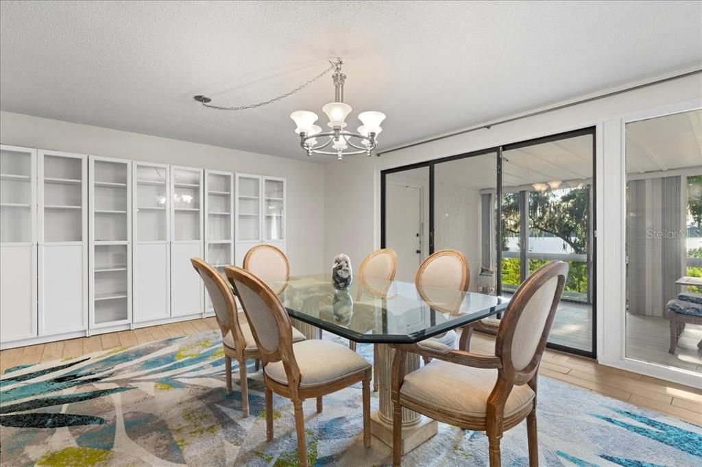 For Sale: $219,000 (2 beds, 2 baths, 1744 Square Feet)