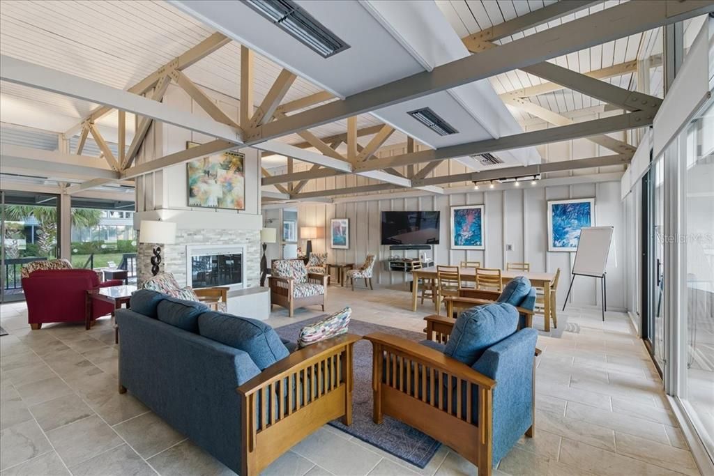 For Sale: $219,000 (2 beds, 2 baths, 1744 Square Feet)