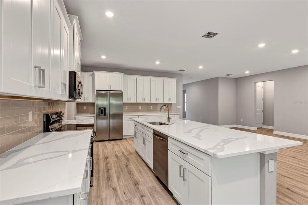 待售: $445,000 (4 贝兹, 3 浴室, 2478 平方英尺)