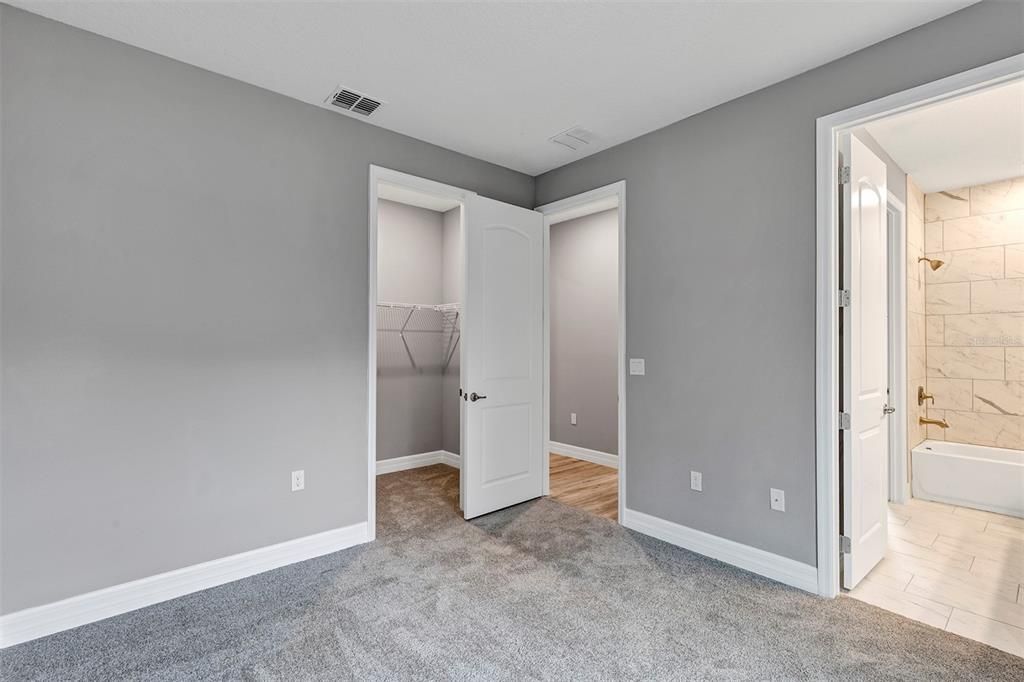 待售: $445,000 (4 贝兹, 3 浴室, 2478 平方英尺)