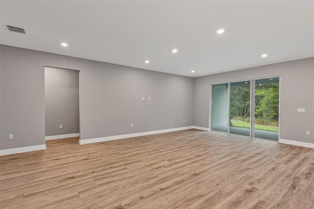 待售: $445,000 (4 贝兹, 3 浴室, 2478 平方英尺)