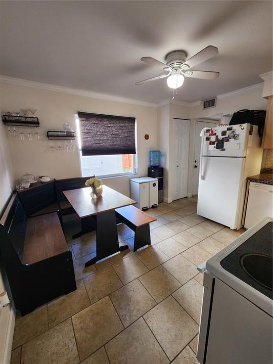 Activo con contrato: $2,250 (2 camas, 1 baños, 1074 Pies cuadrados)