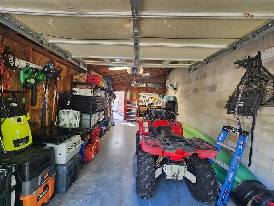 Activo con contrato: $2,250 (2 camas, 1 baños, 1074 Pies cuadrados)