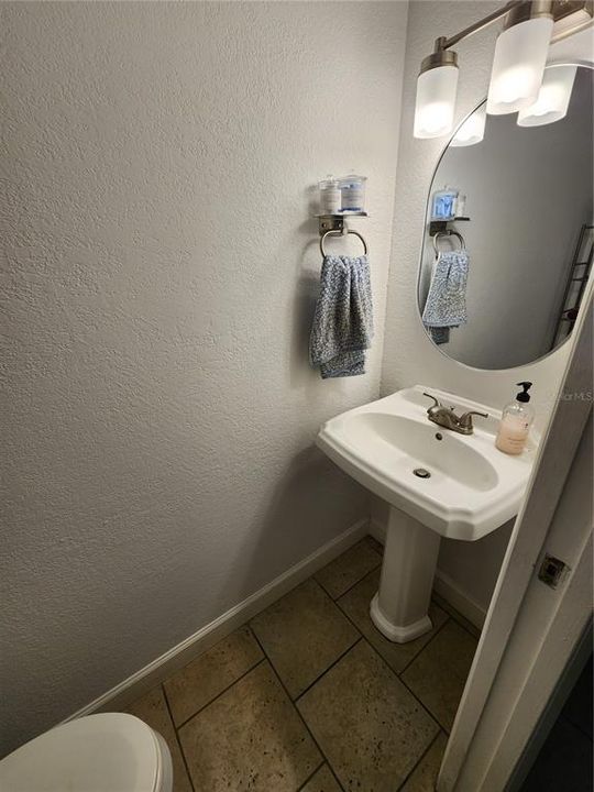 Activo con contrato: $2,250 (2 camas, 1 baños, 1074 Pies cuadrados)