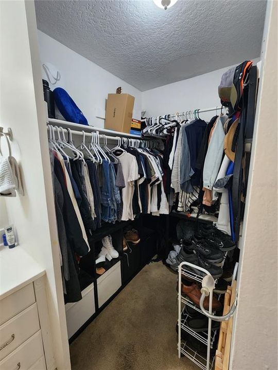 Activo con contrato: $2,250 (2 camas, 1 baños, 1074 Pies cuadrados)