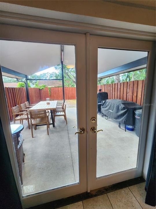 Activo con contrato: $2,250 (2 camas, 1 baños, 1074 Pies cuadrados)