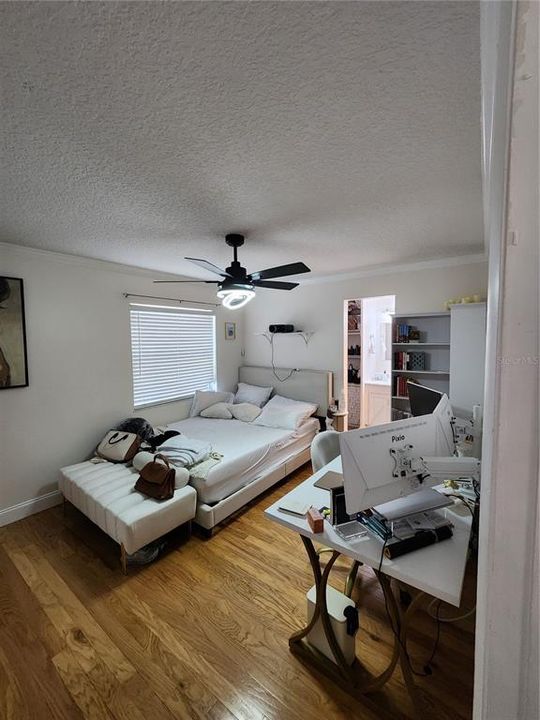 Activo con contrato: $2,250 (2 camas, 1 baños, 1074 Pies cuadrados)