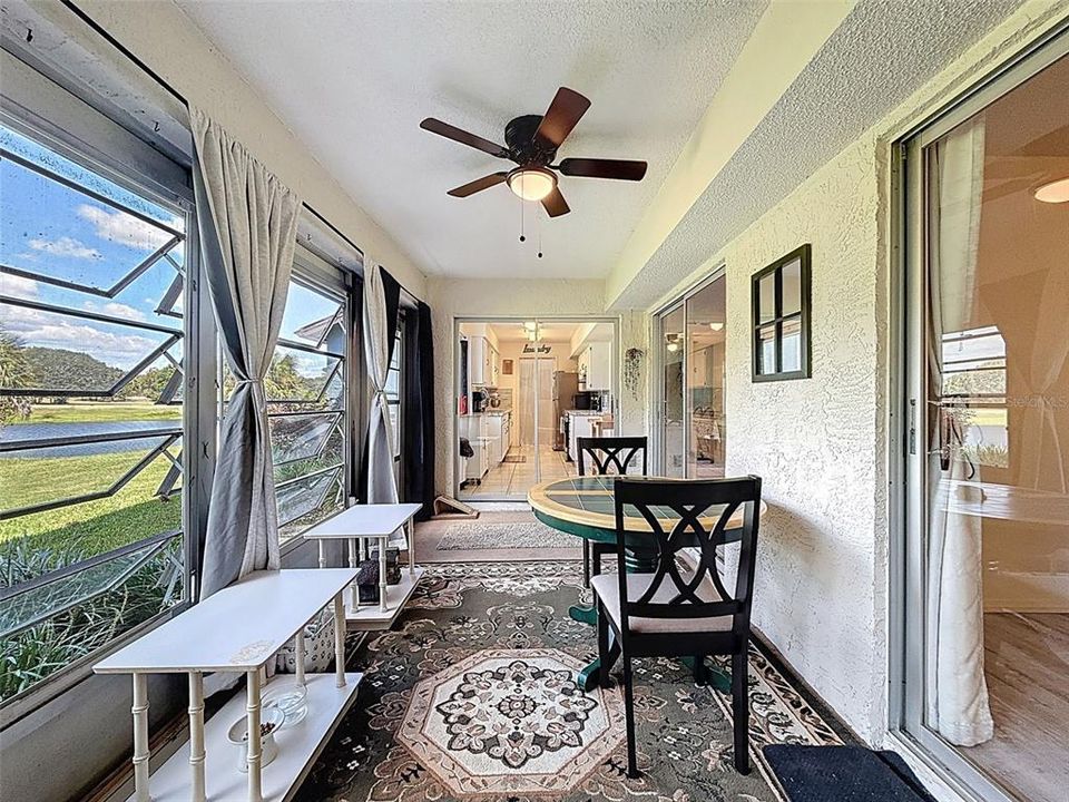 На продажу: $149,000 (2 спален, 2 ванн, 1070 Квадратных фут)