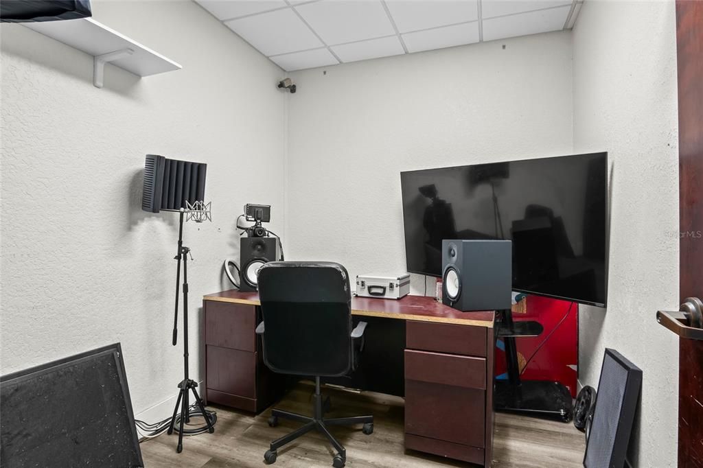 待售: $42,900 (0 贝兹, 0 浴室, 1650 平方英尺)