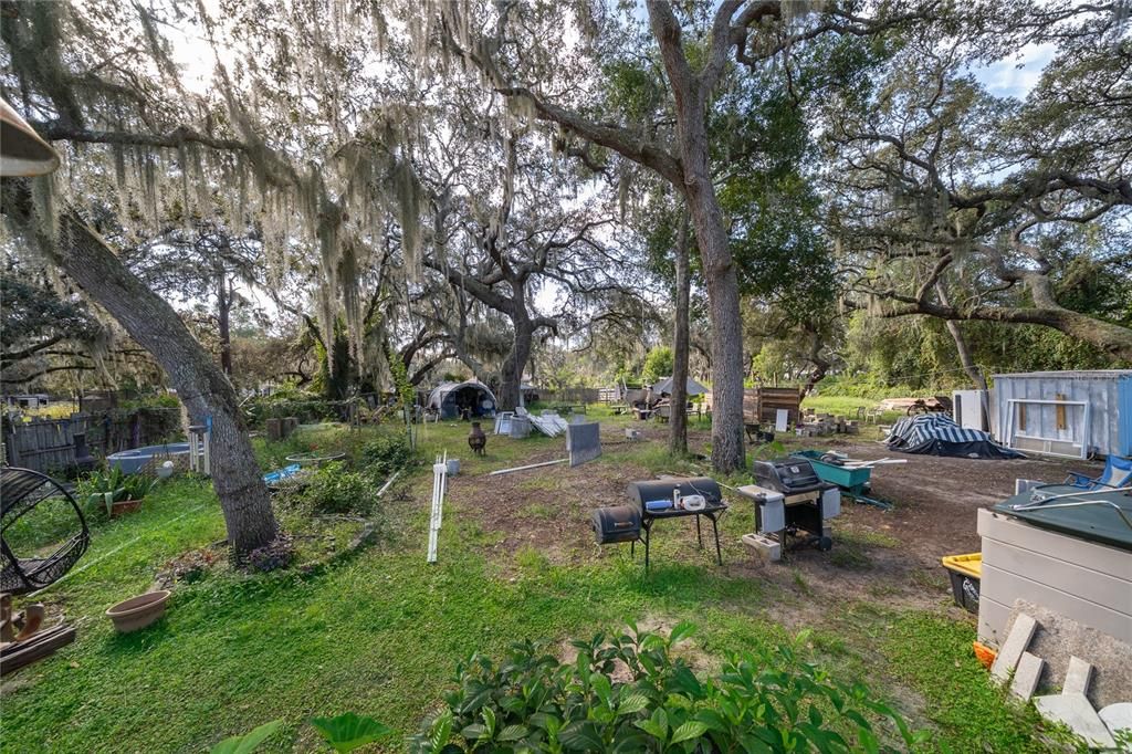 For Sale: $120,000 (2 beds, 2 baths, 840 Square Feet)