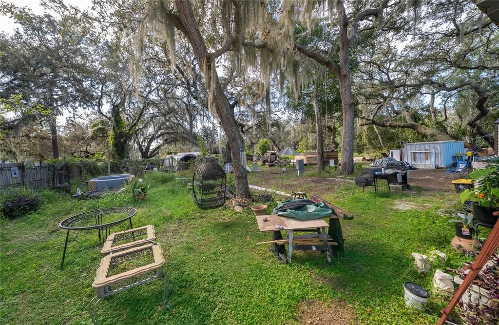 For Sale: $120,000 (2 beds, 2 baths, 840 Square Feet)