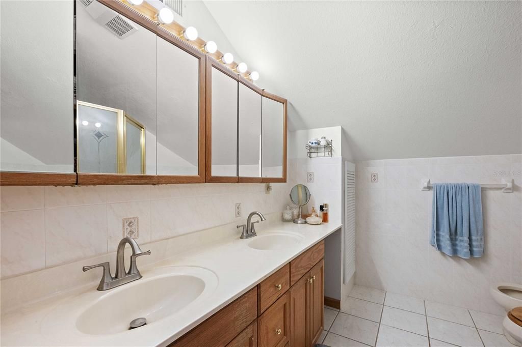 待售: $670,000 (3 贝兹, 3 浴室, 2605 平方英尺)