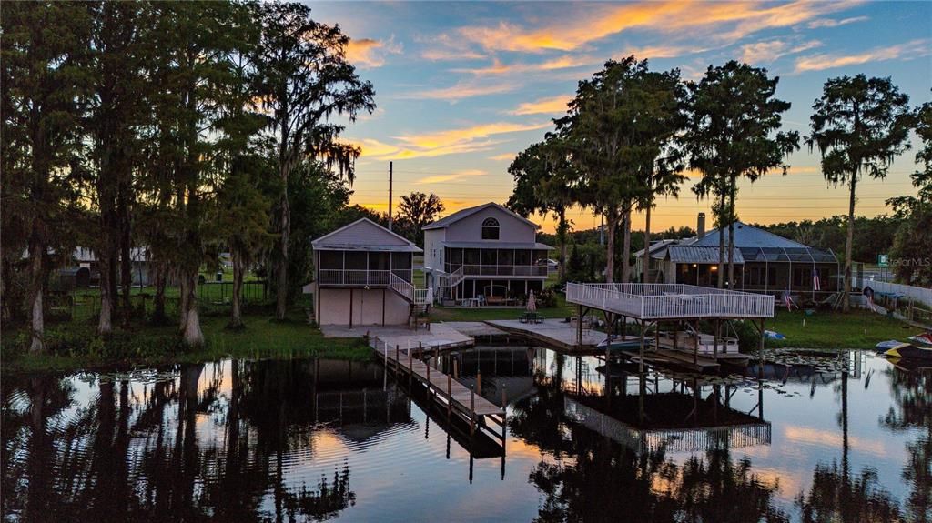 待售: $670,000 (3 贝兹, 3 浴室, 2605 平方英尺)