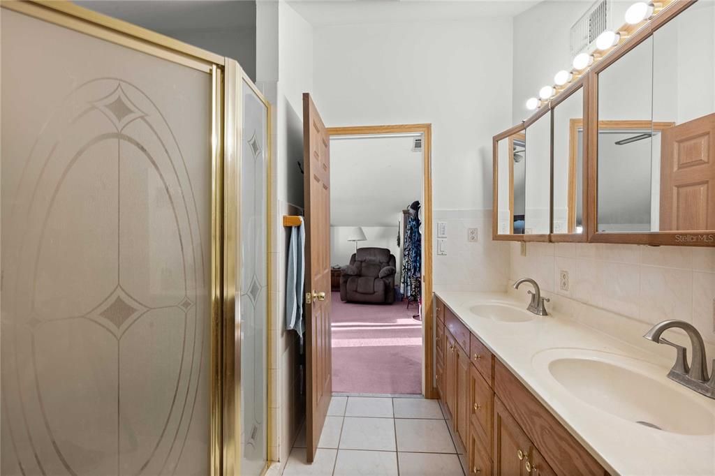 待售: $670,000 (3 贝兹, 3 浴室, 2605 平方英尺)