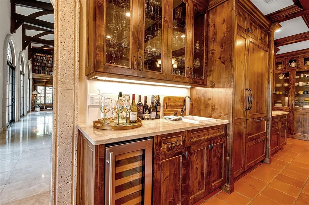 For Sale: $4,995,000 (4 beds, 4 baths, 6827 Square Feet)