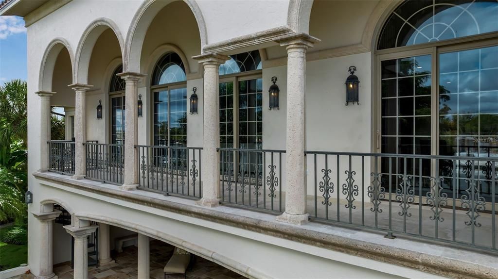 For Sale: $4,995,000 (4 beds, 4 baths, 6827 Square Feet)