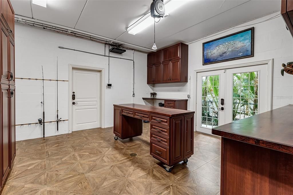 For Sale: $4,995,000 (4 beds, 4 baths, 6827 Square Feet)