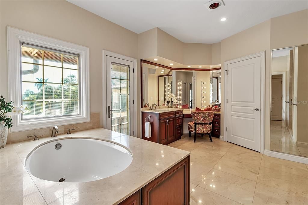 For Sale: $4,995,000 (4 beds, 4 baths, 6827 Square Feet)