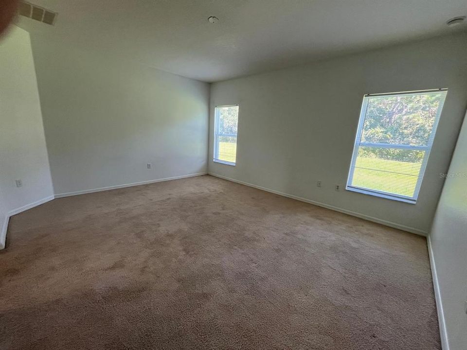 Active With Contract: $299,000 (3 beds, 2 baths, 1748 Square Feet)